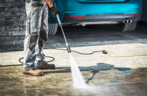 Driveway Cleaning Byfleet Surrey (KT14)